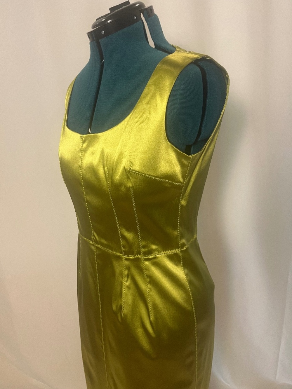 Dolce and Gabanna Green Satin Cocktail Dress Evening Dress Scoop Neck Pencil